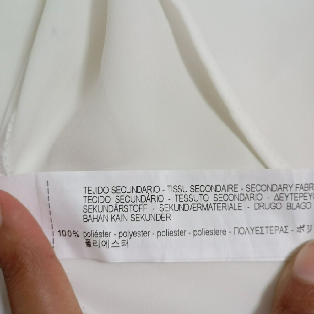 Zara Basic Collection White V-Neck Sleeveless Top… - image 8